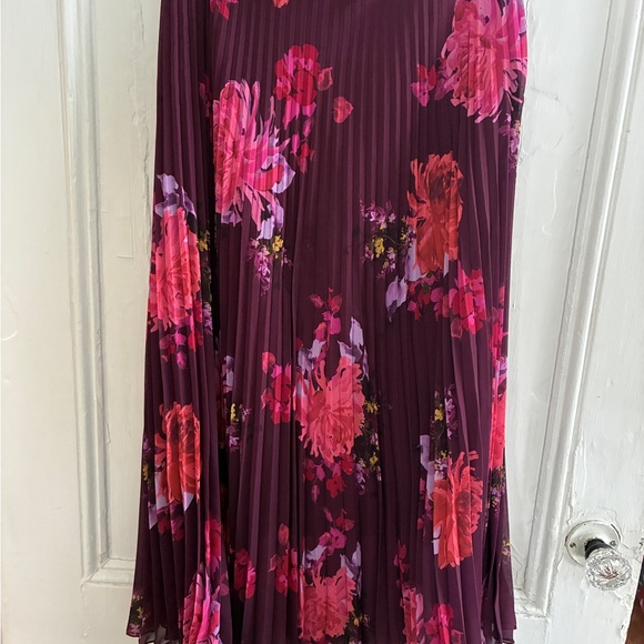 Garnet Hill Dresses & Skirts - Garnet Hill Pleated Skirt - Purple and Pink Floral